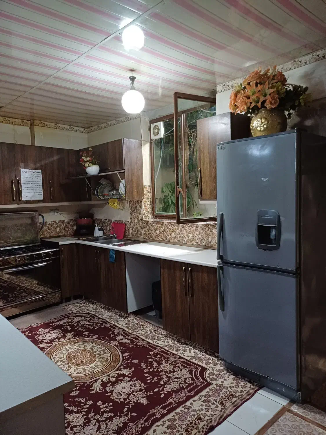 منزل مبله مرکز شهر زند.روزانه.هفتگی. ماهانه.|اجارهٔ کوتاه‌مدت آپارتمان و سوئیت|شیراز, گود عربان|دیوار