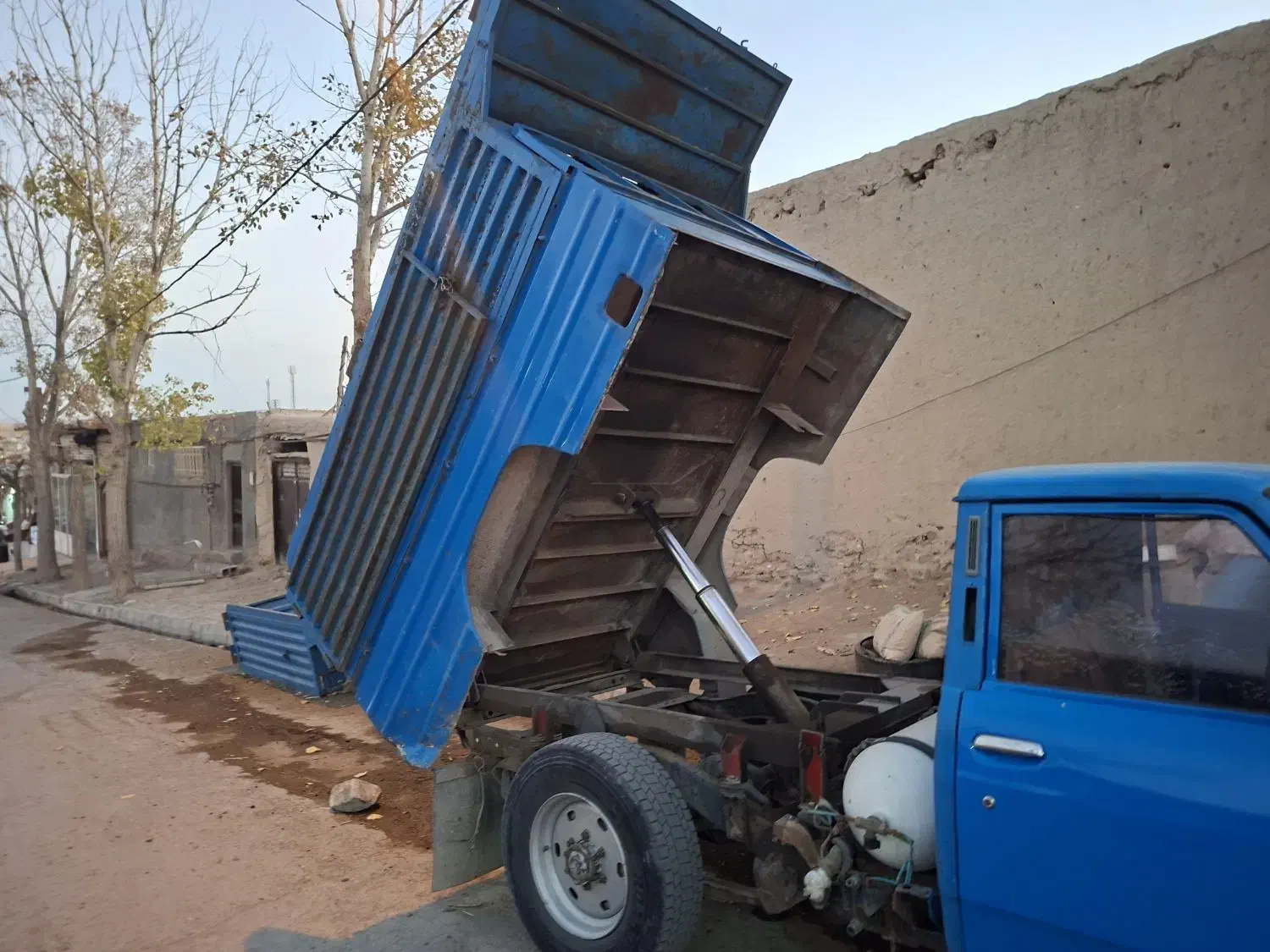 نیسان جک دار|خودرو سواری و وانت|بستان آباد, |دیوار