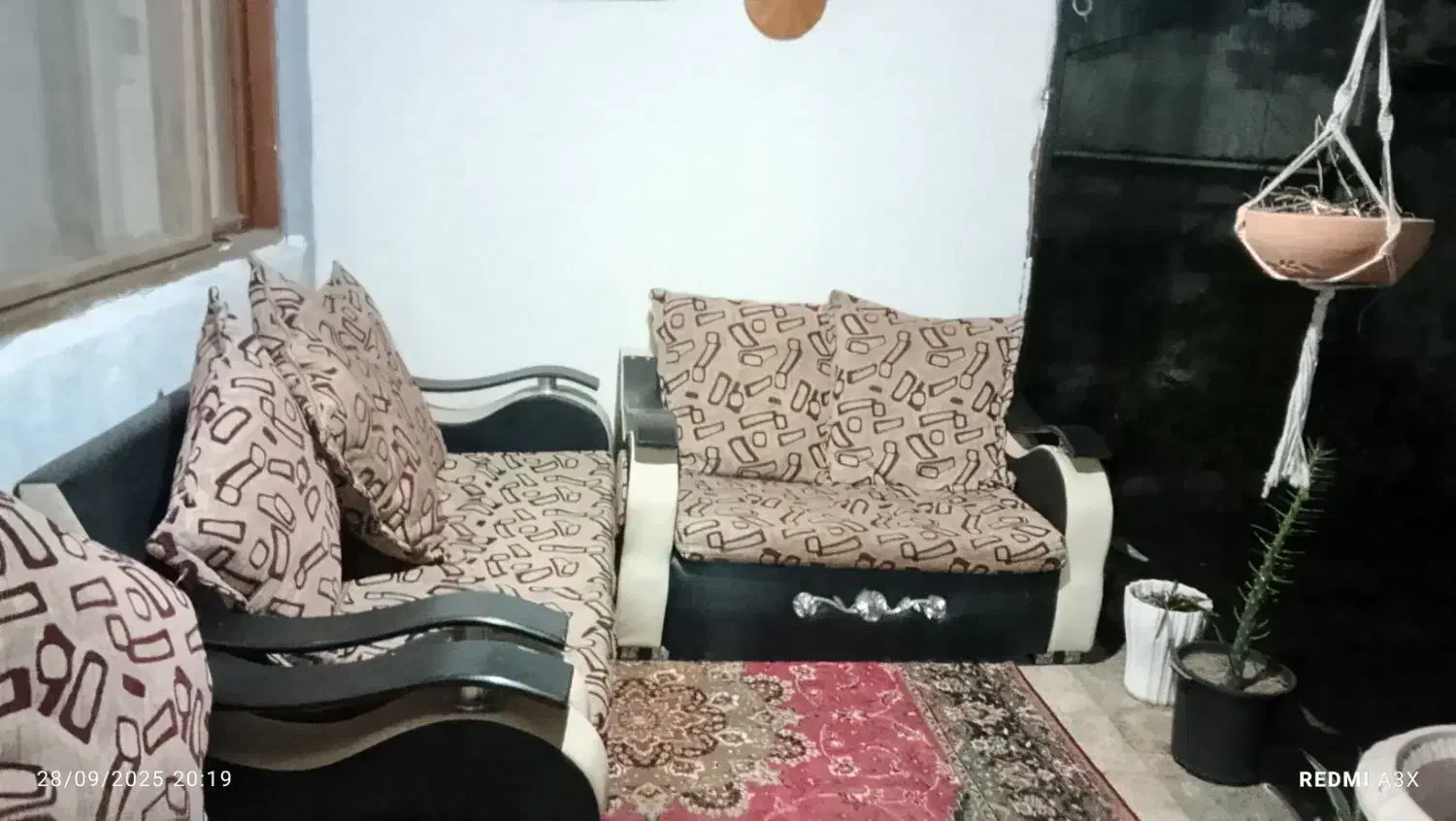 یک دست مبل دست دو|مبلمان خانگی و میز عسلی|چالوس, |دیوار