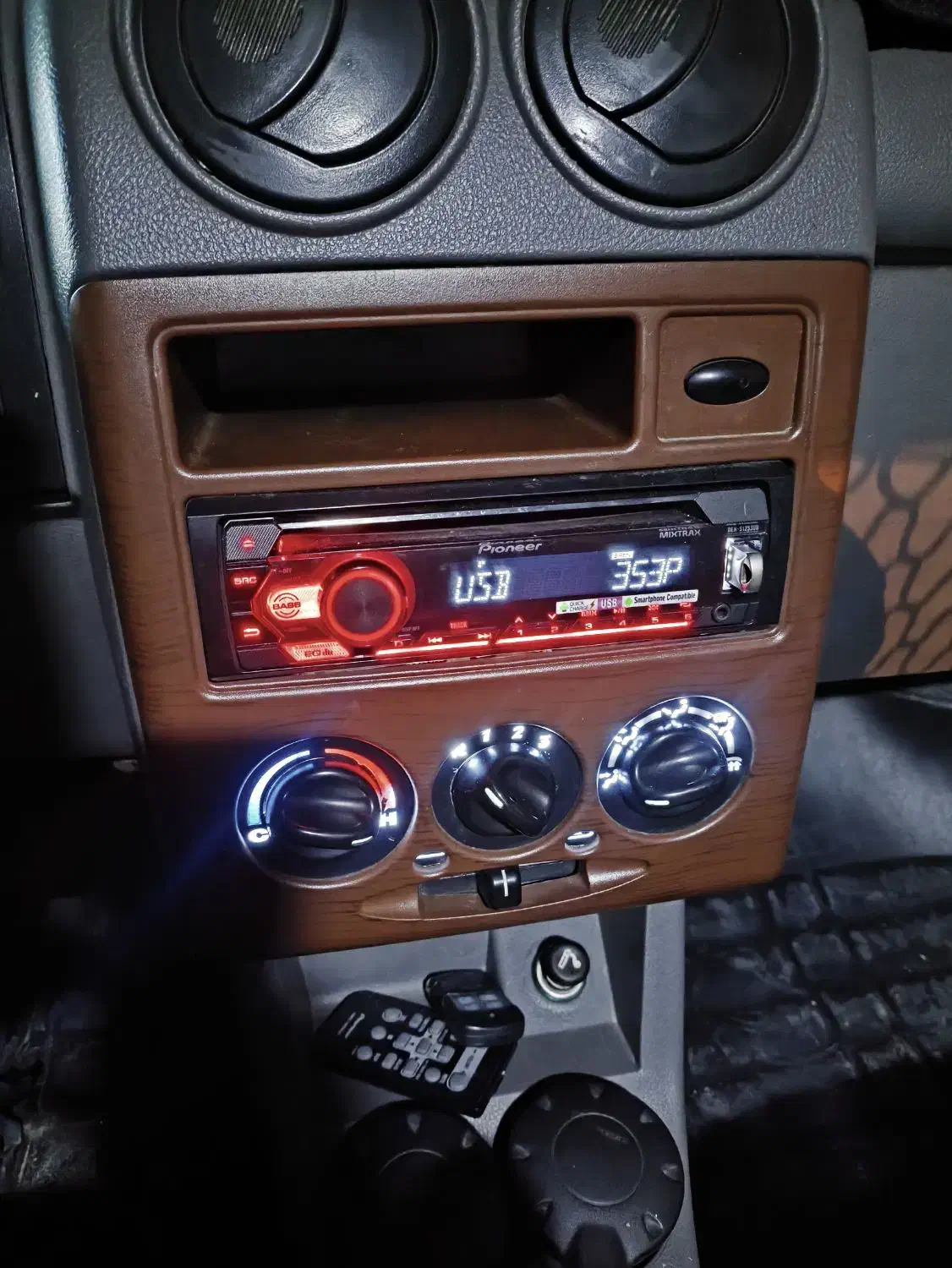 سیستم صوتی کامل خودرو|قطعات یدکی و لوازم جانبی|شیراز, سرو|دیوار