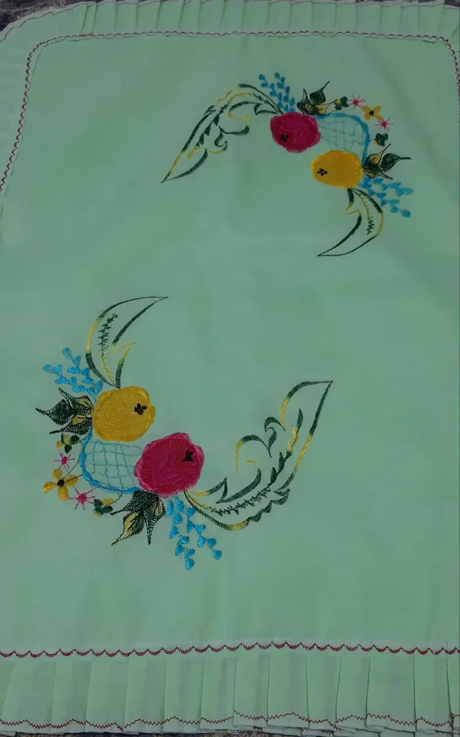 روبالشتی.. نو قیمت ارزان|رختخواب، بالش، پتو|دهلران, |دیوار