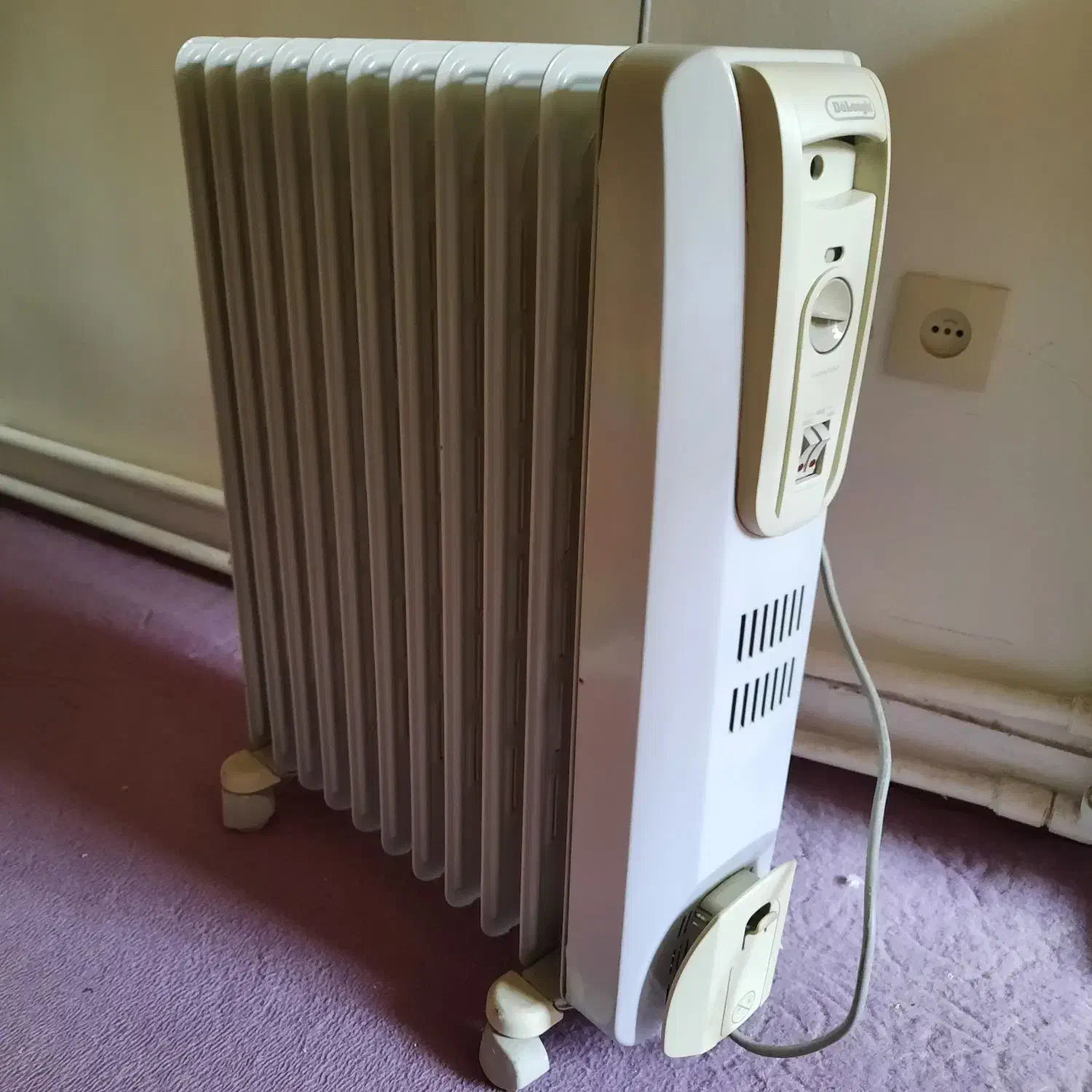 رادیاتور شوفاژ برقی دلونگی|آبگرمکن، پکیج، شوفاژ|ساری, |دیوار