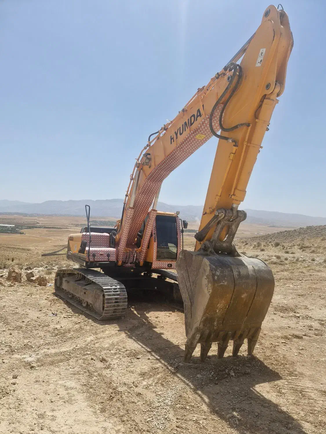 بیل میکانیکی هیوندا 330مدل 2016|خودرو سنگین|تبریز, |دیوار