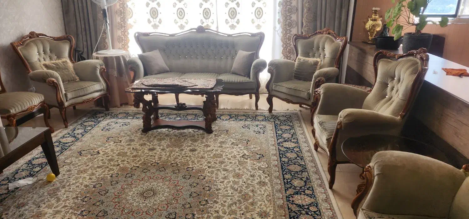 مبل سلطنتی و میز نهار خوری ۸ نفره بسیار تمیز|مبلمان خانگی و میز عسلی|فردیس, فردیس|دیوار