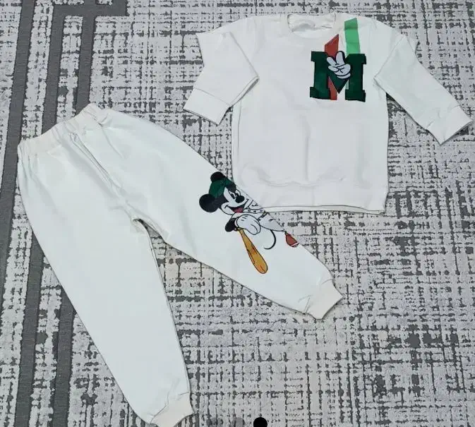 لباس و لوازم کودک|کفش و لباس بچه|شاهین‌شهر, فردوسی|دیوار