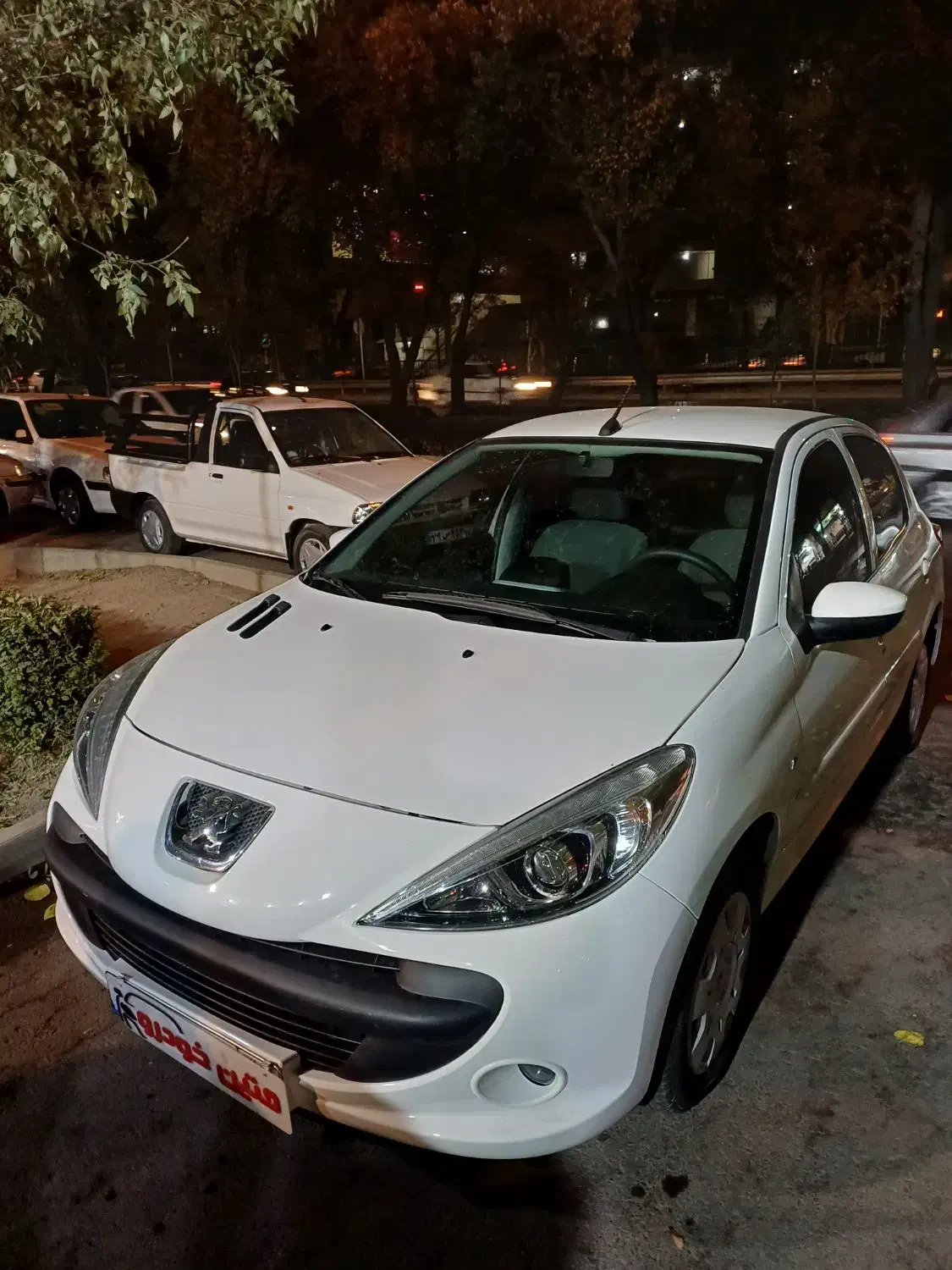 ۲۰۷ اتومات مدل ۹۹ قابل معاوضه|خودرو سواری و وانت|اصفهان, فروردین|دیوار