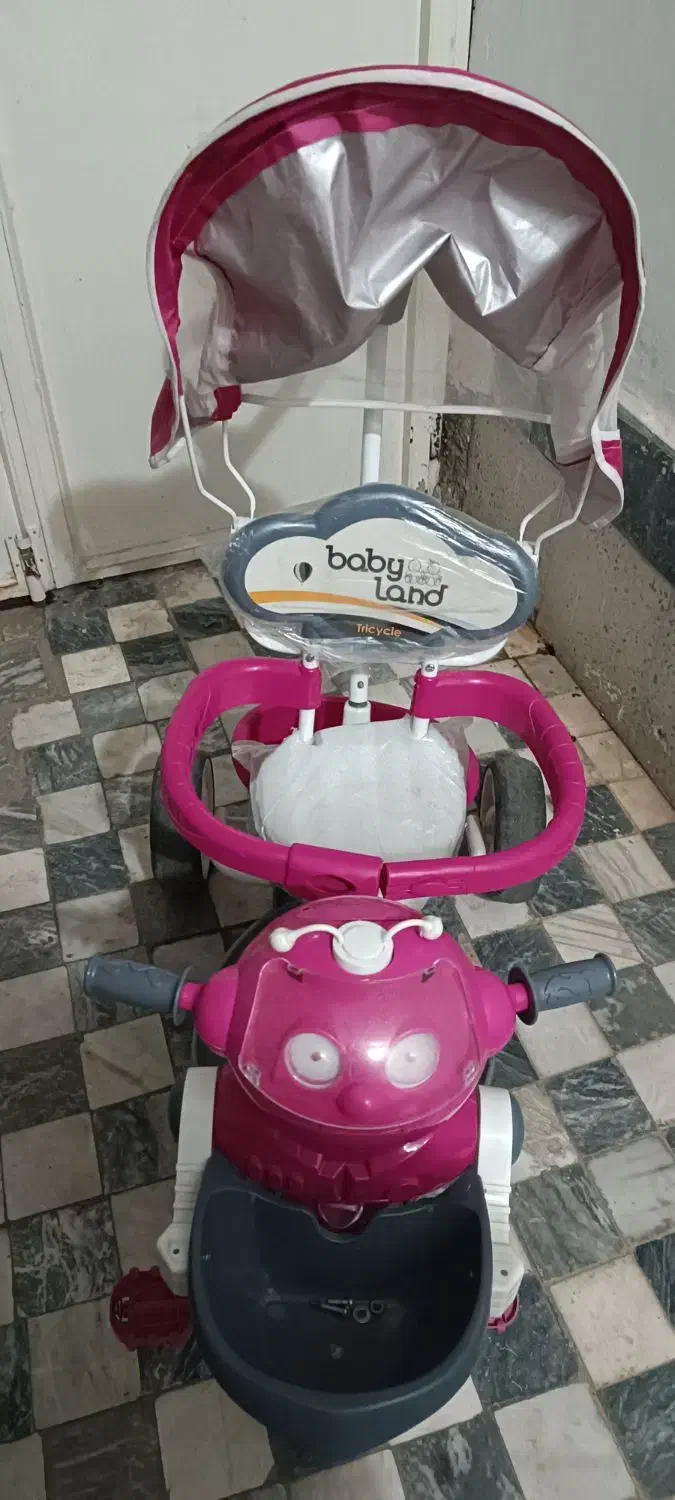 سه چرخه در حد نو|دوچرخه، اسکیت، اسکوتر|دورود, |دیوار