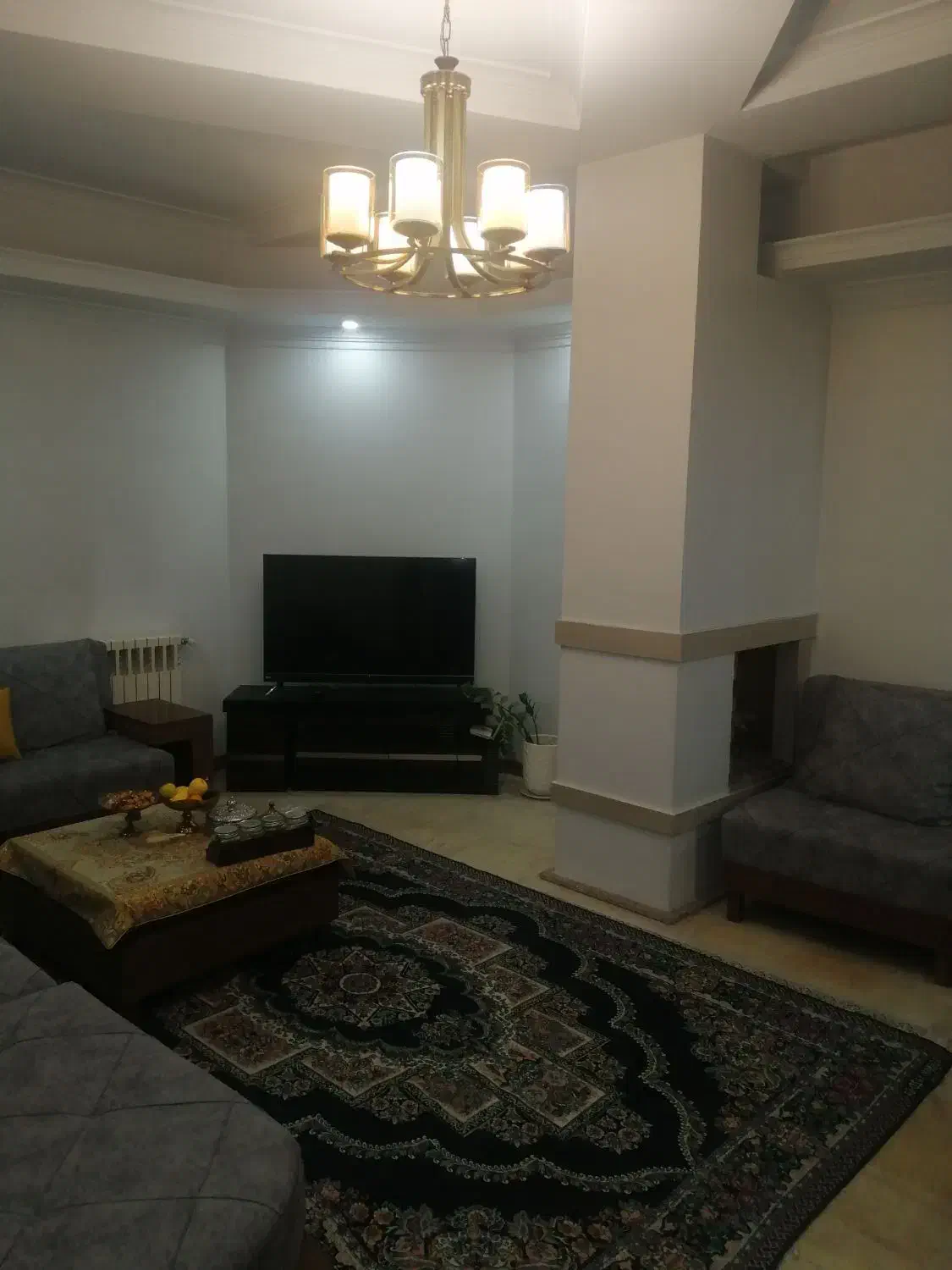 65 متر نورگیر عالی لوکیشن بینظیر