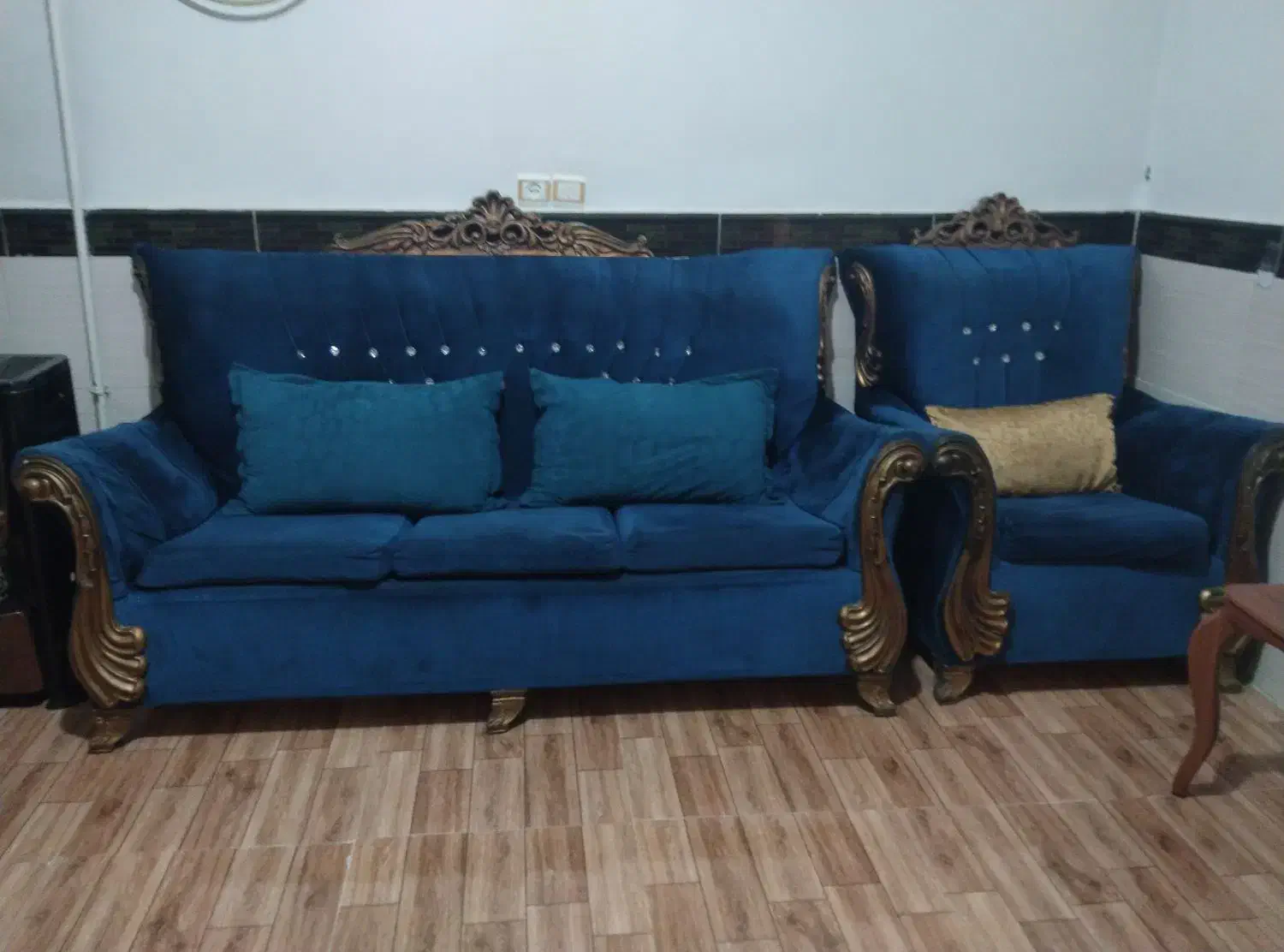 مبل هفت نفره|مبلمان خانگی و میز عسلی|بشاریات, |دیوار