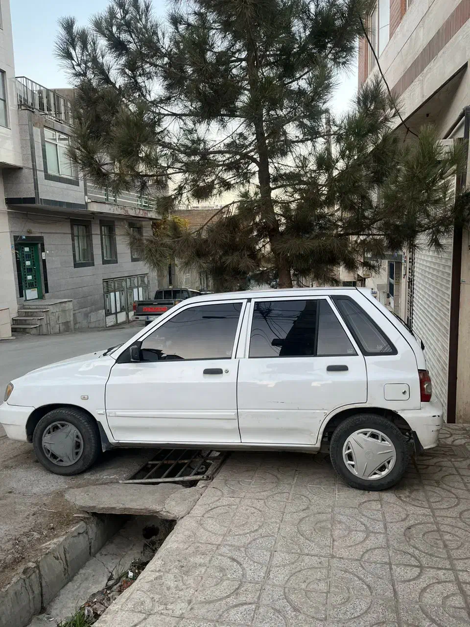 ۱۱۱|خودرو سواری و وانت|همدان, |دیوار