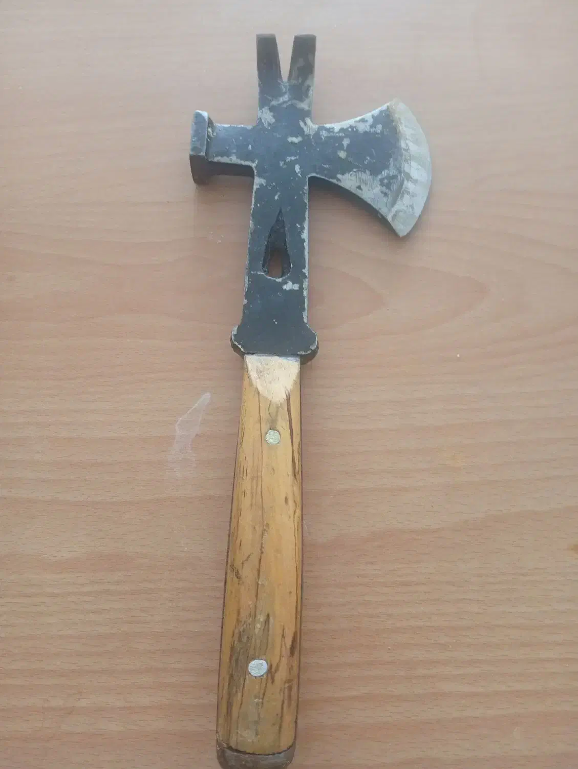 تبر چندکاره|ابزارآلات|شاهین‌شهر, گرگاب|دیوار