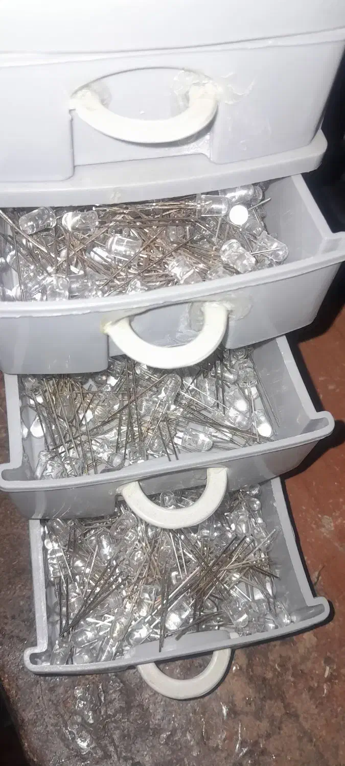 کلید راکر و لامپ ال ای دی|ریسه و چراغ تزئینی|محمدشهر, محمدشهر|دیوار