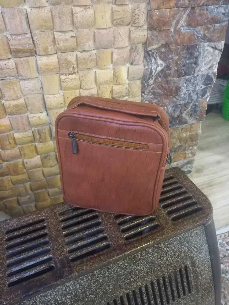 کیف چرمی اسپورت دوشی|کیف، کفش، کمربند|شیراز, جوادیه|دیوار