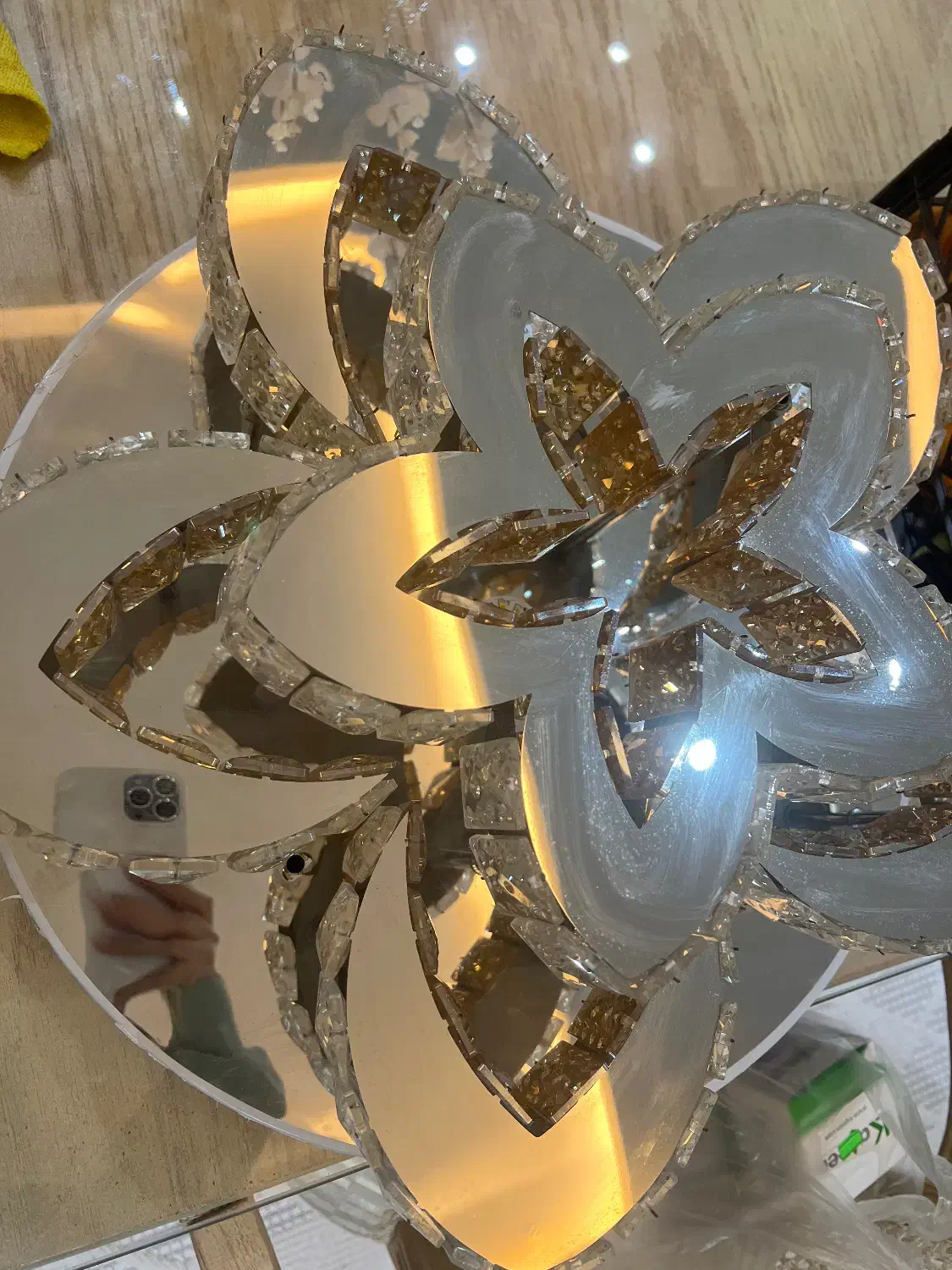 لوستر|لوستر و چراغ آویز|اصفهان, ملک‌شهر|دیوار