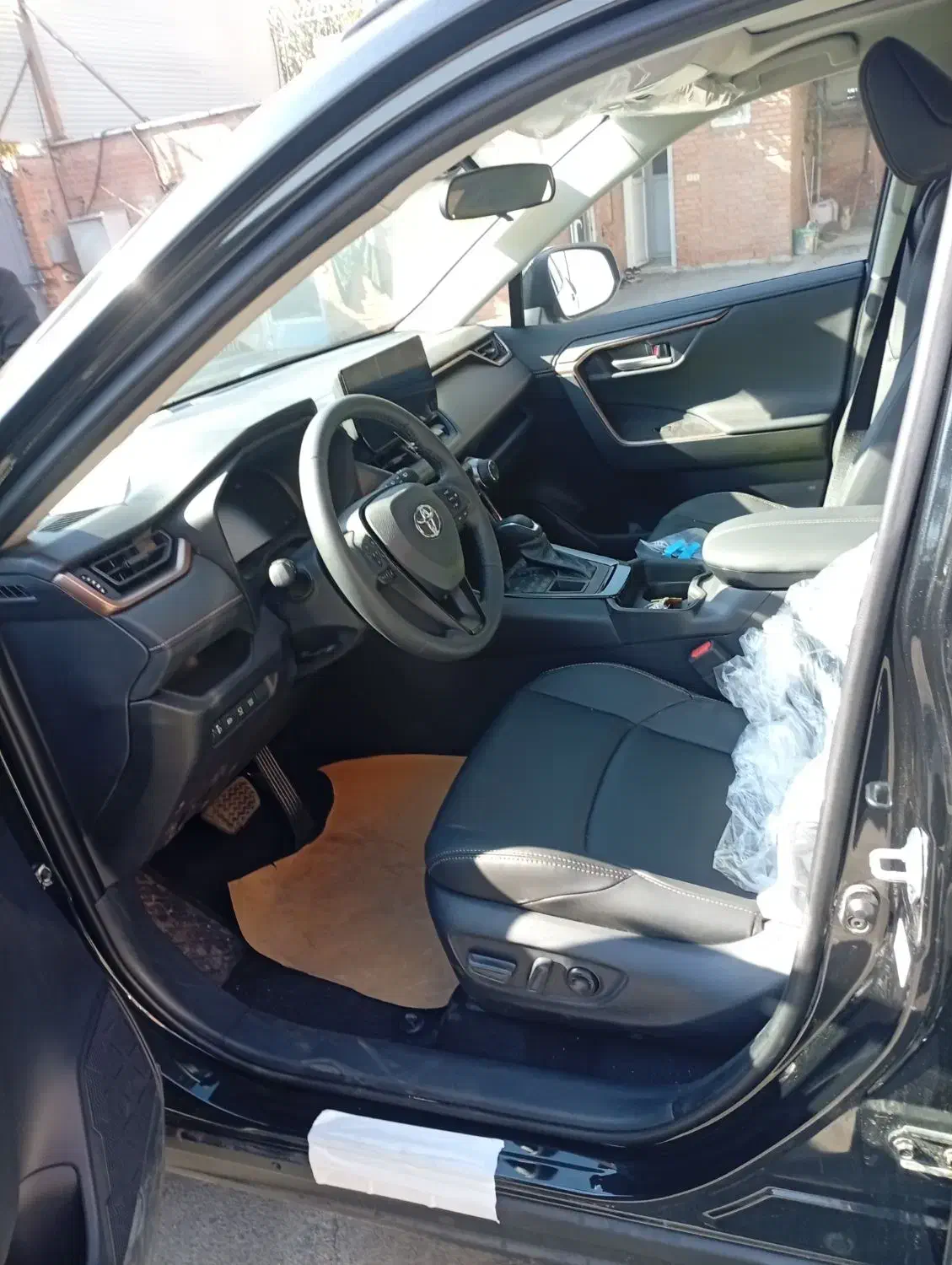 فروش تویوتا وایلندر ۲۰۲۵ جانبازی|خودرو سواری و وانت|کرمانشاه, |دیوار