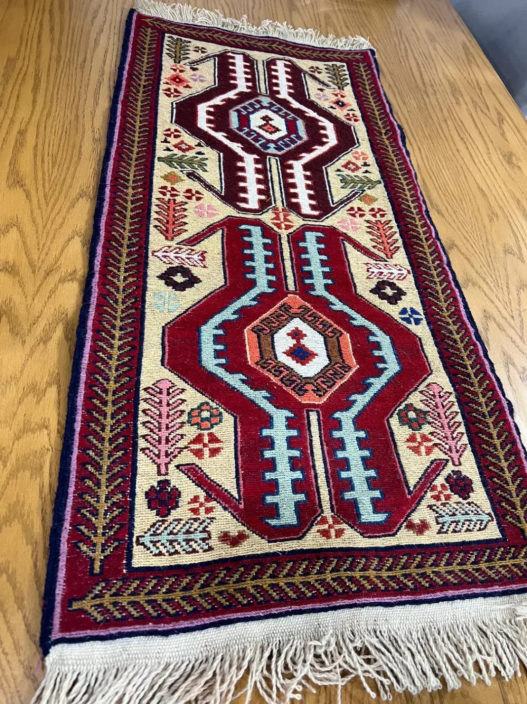 گلیم نو|گلیم، جاجیم، گبه|قدس, شهر‌قدس|دیوار