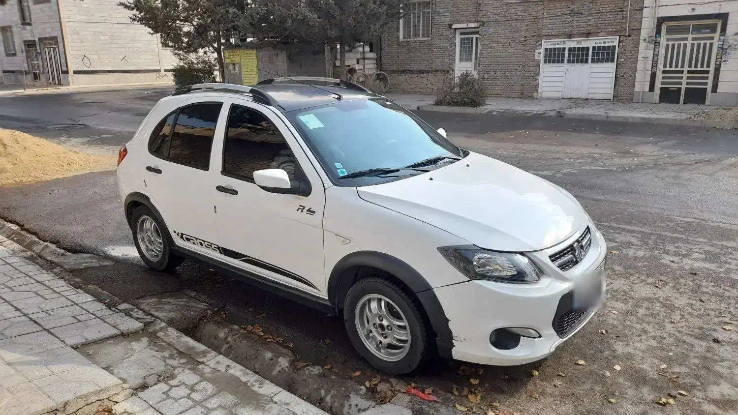 کوییک r سفید مشکی مدل ۹۹|خودرو سواری و وانت|تهران, مشیریه|دیوار