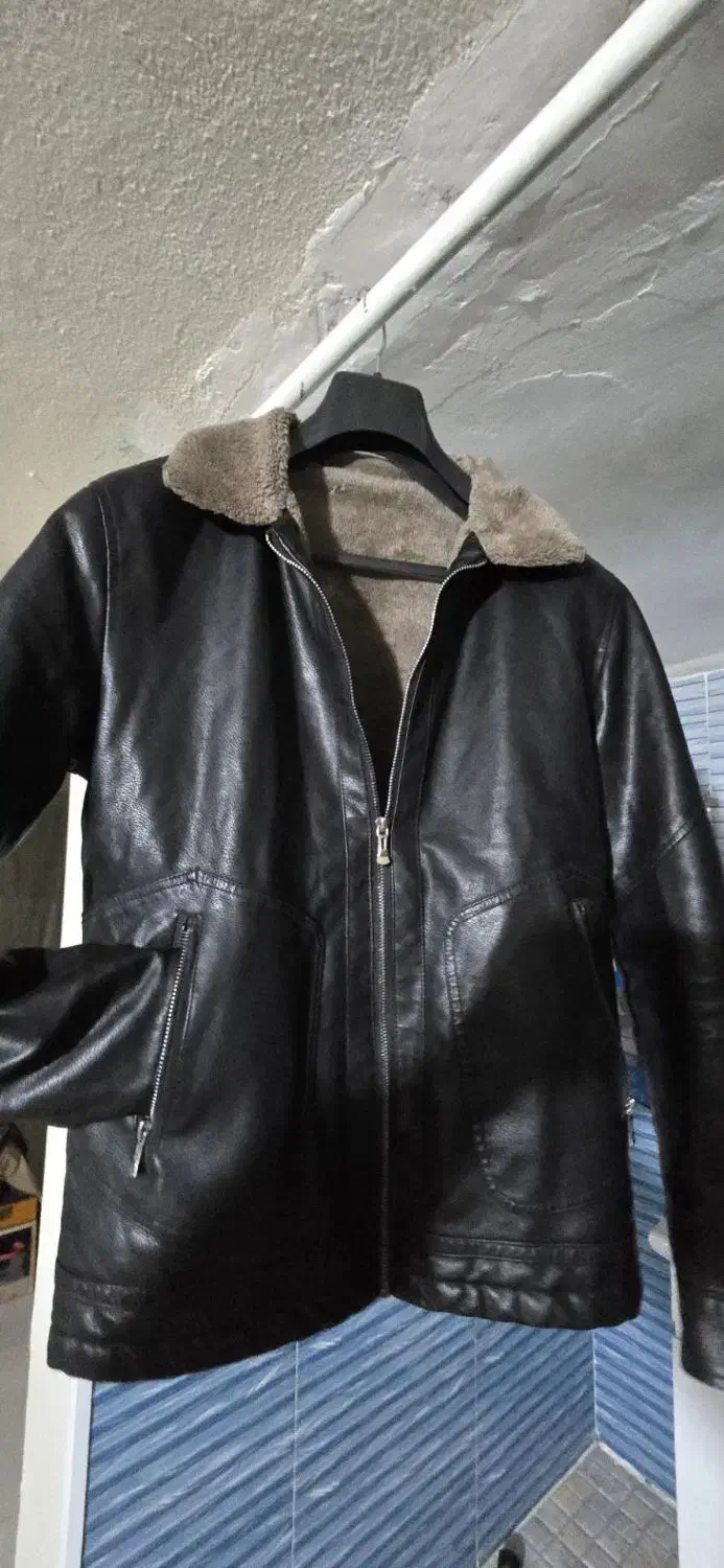 کت  چرم سالم در حد نو|لباس|تربت‌حیدریه, کاشانی|دیوار