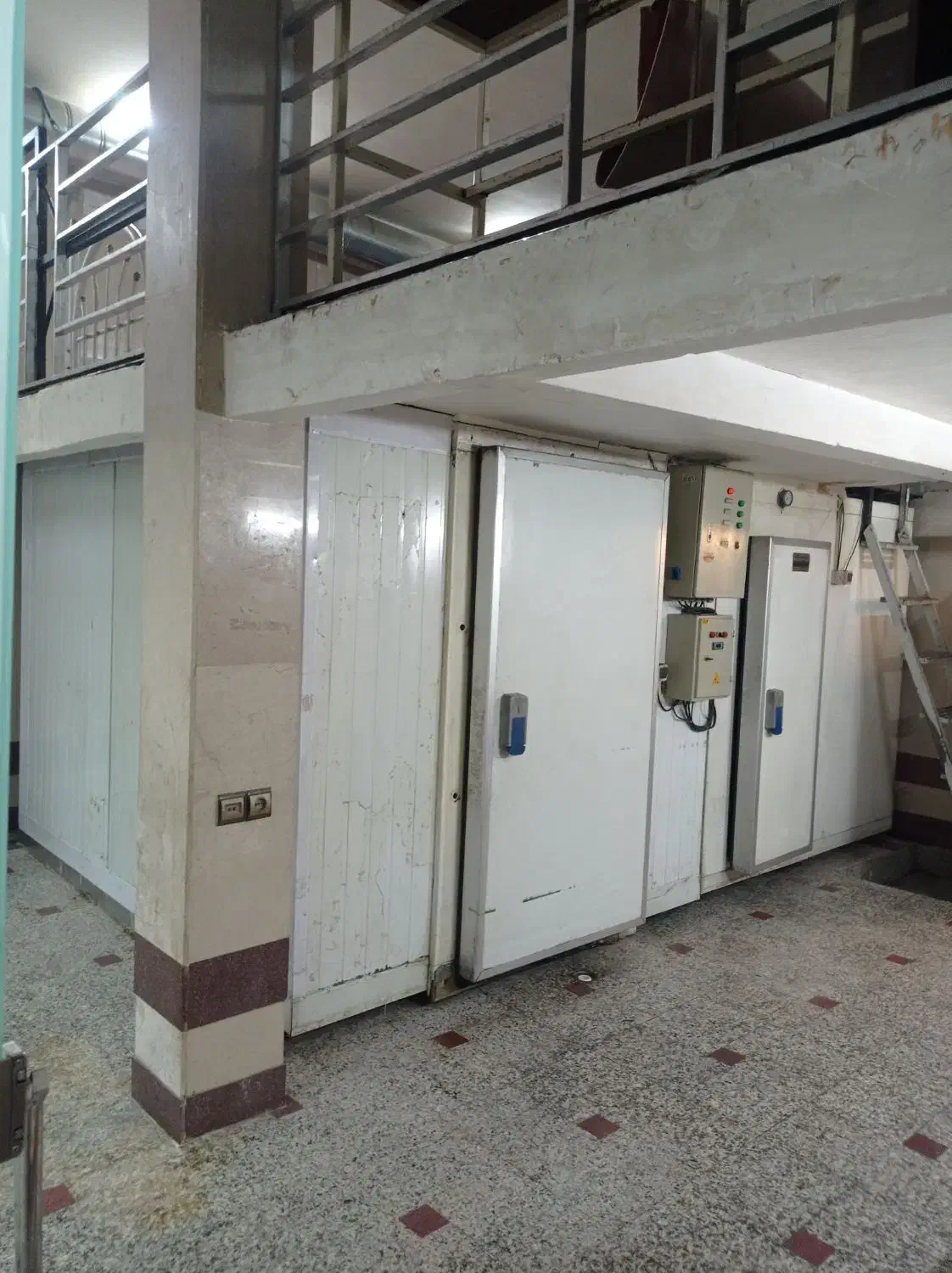 اجاره مغازه 140متری برای رستوران و فروشگاه و...|اجارهٔ مغازه و غرفه|تهران, دانشگاه شریف|دیوار