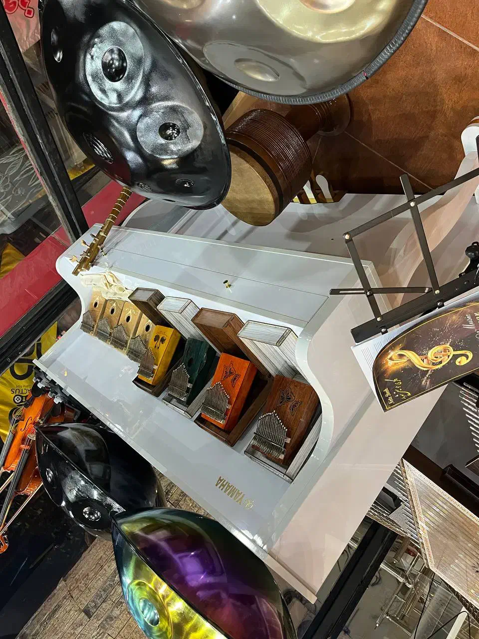 فروش لوازم موسیقی|گیتار، بیس، امپلیفایر|بابل, |دیوار