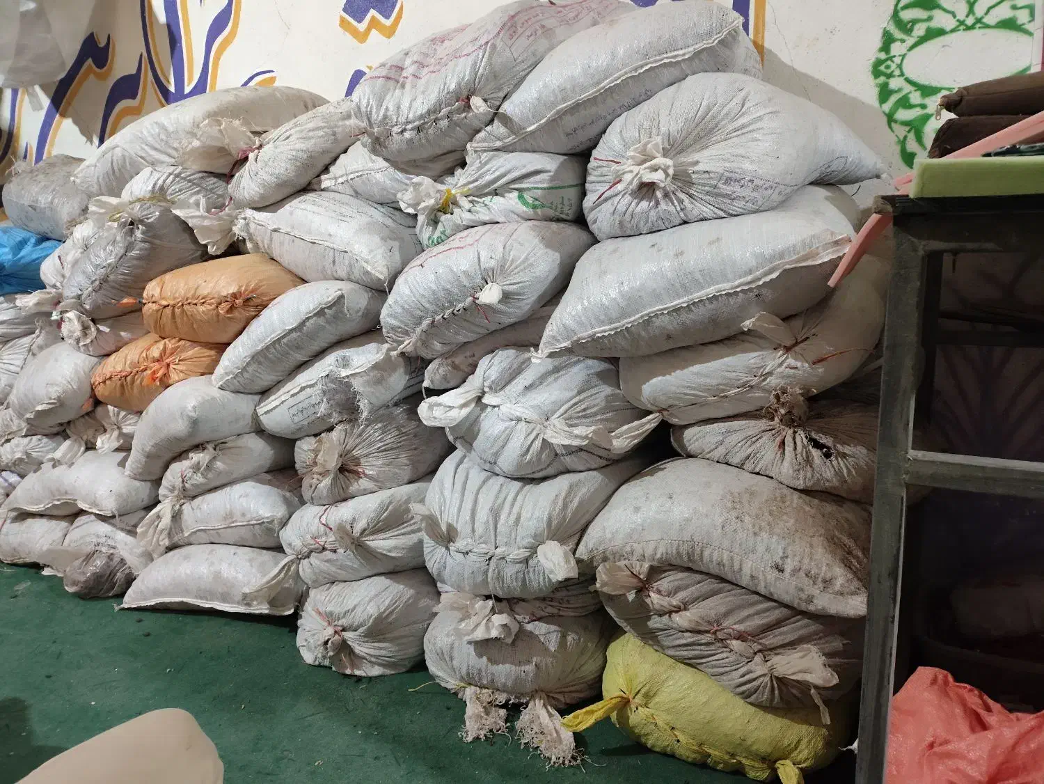 کشمش دشمن زیاری درجه۱|خوردنی و آشامیدنی|شهرکرد, |دیوار