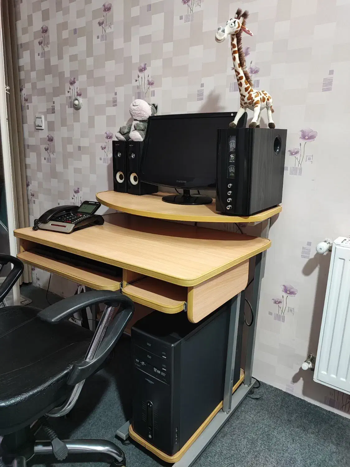 میز کامپیوتر و تحریر|میز تحریر و کامپیوتر|شیراز, آبیاری|دیوار