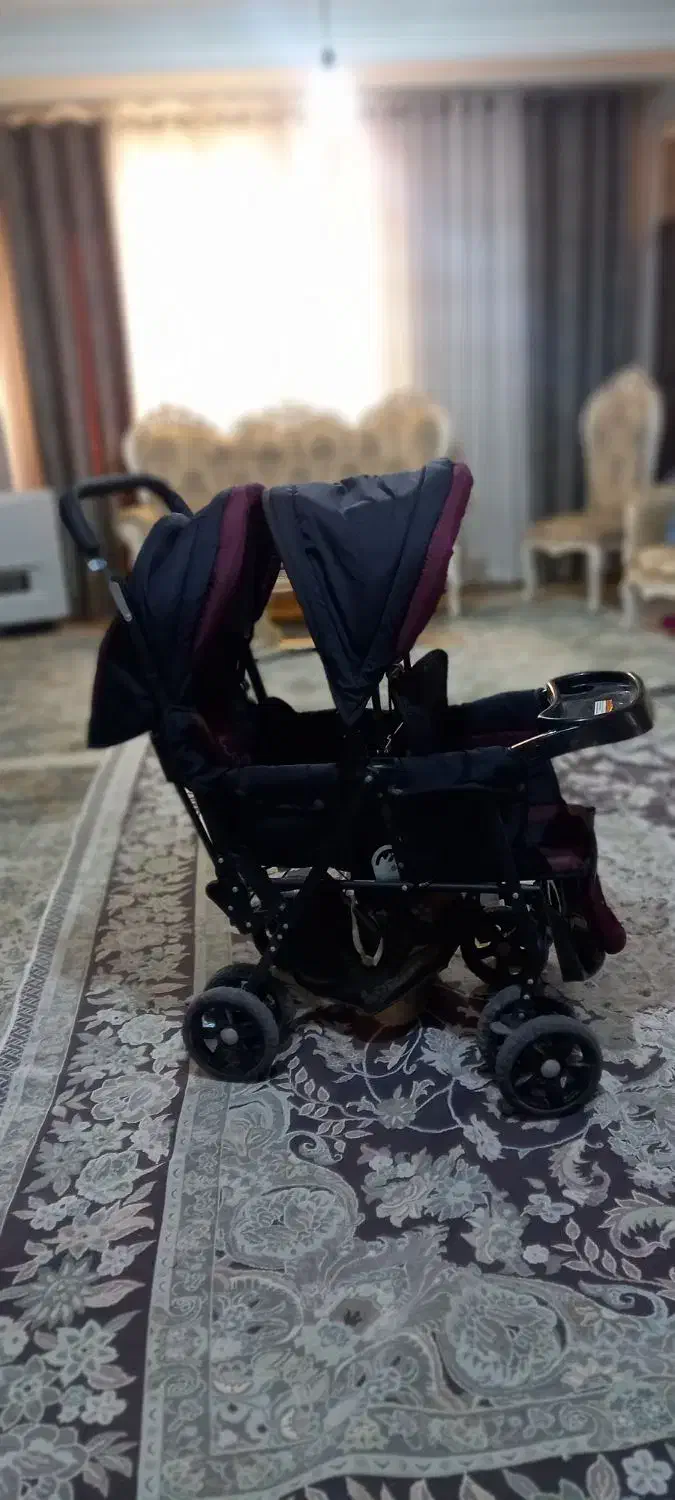 کالسکه دوقلویی در حد نو با قیمت خوب|کالسکه و لوازم جانبی|محمدشهر, سیدآباد|دیوار