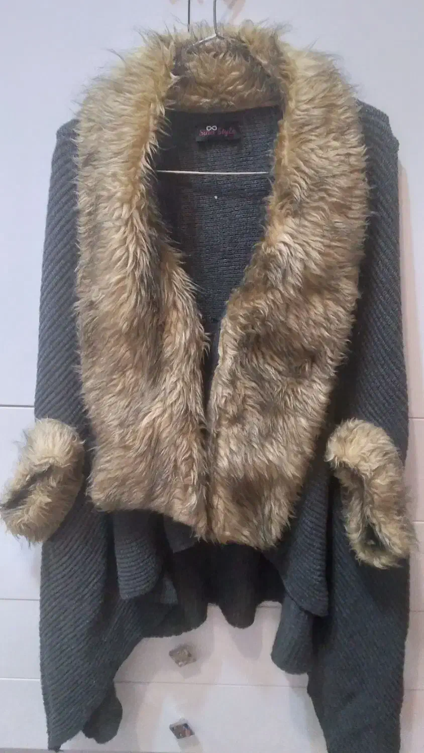 شنل بافت|لباس|فرخ‌شهر, |دیوار