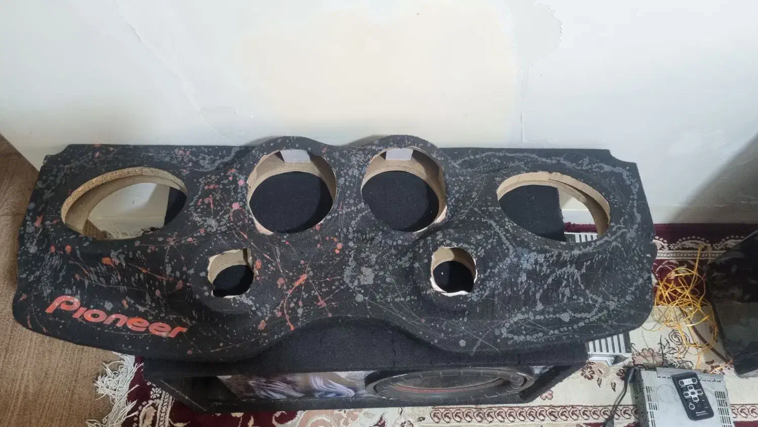 طاقچه ای 206و207|قطعات یدکی و لوازم جانبی|همدان, |دیوار