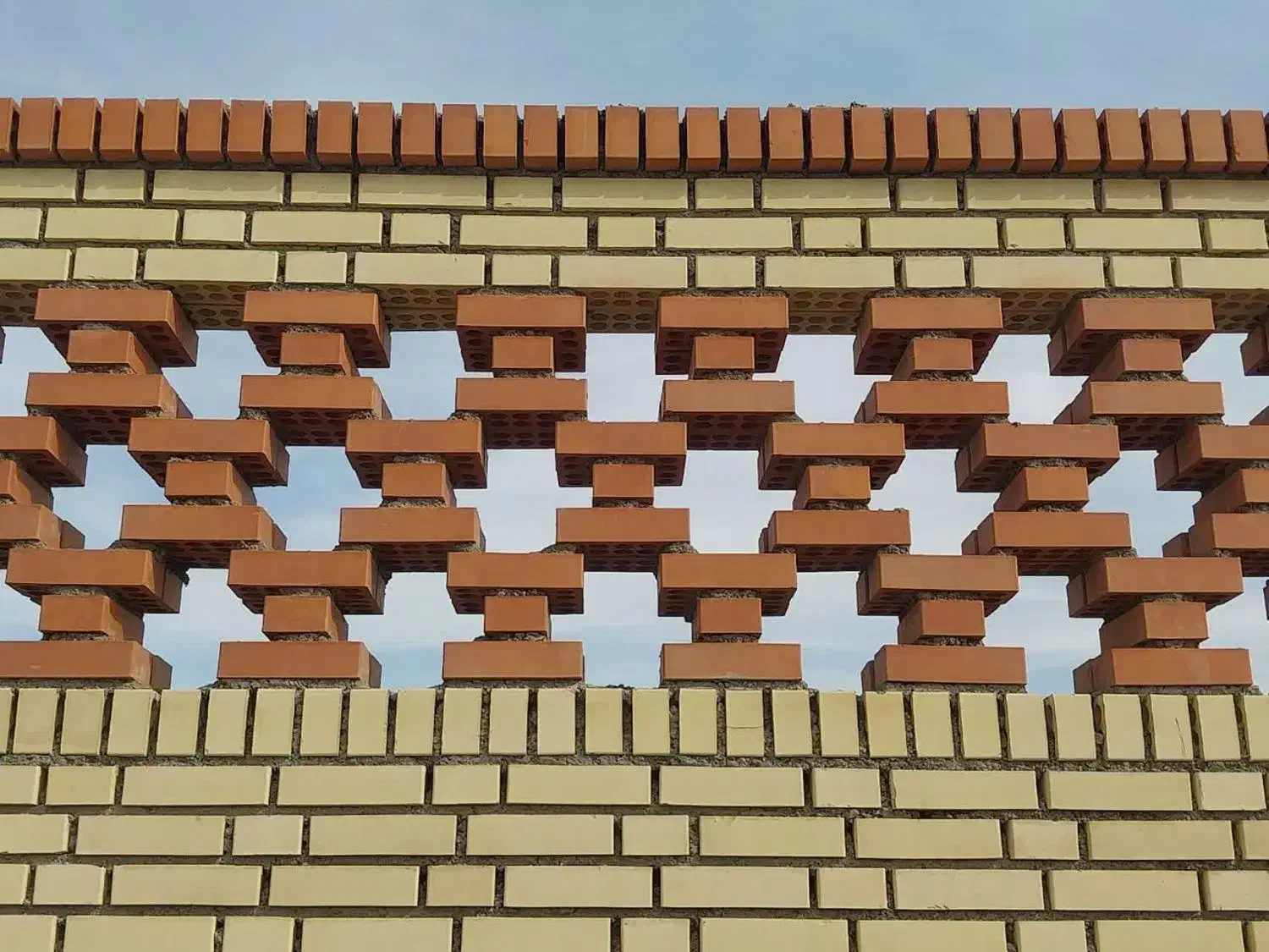 کارخانه سفالین آجر ممتاز دولت آباد|عمدهفروشی|اصفهان, باغ فدک|دیوار