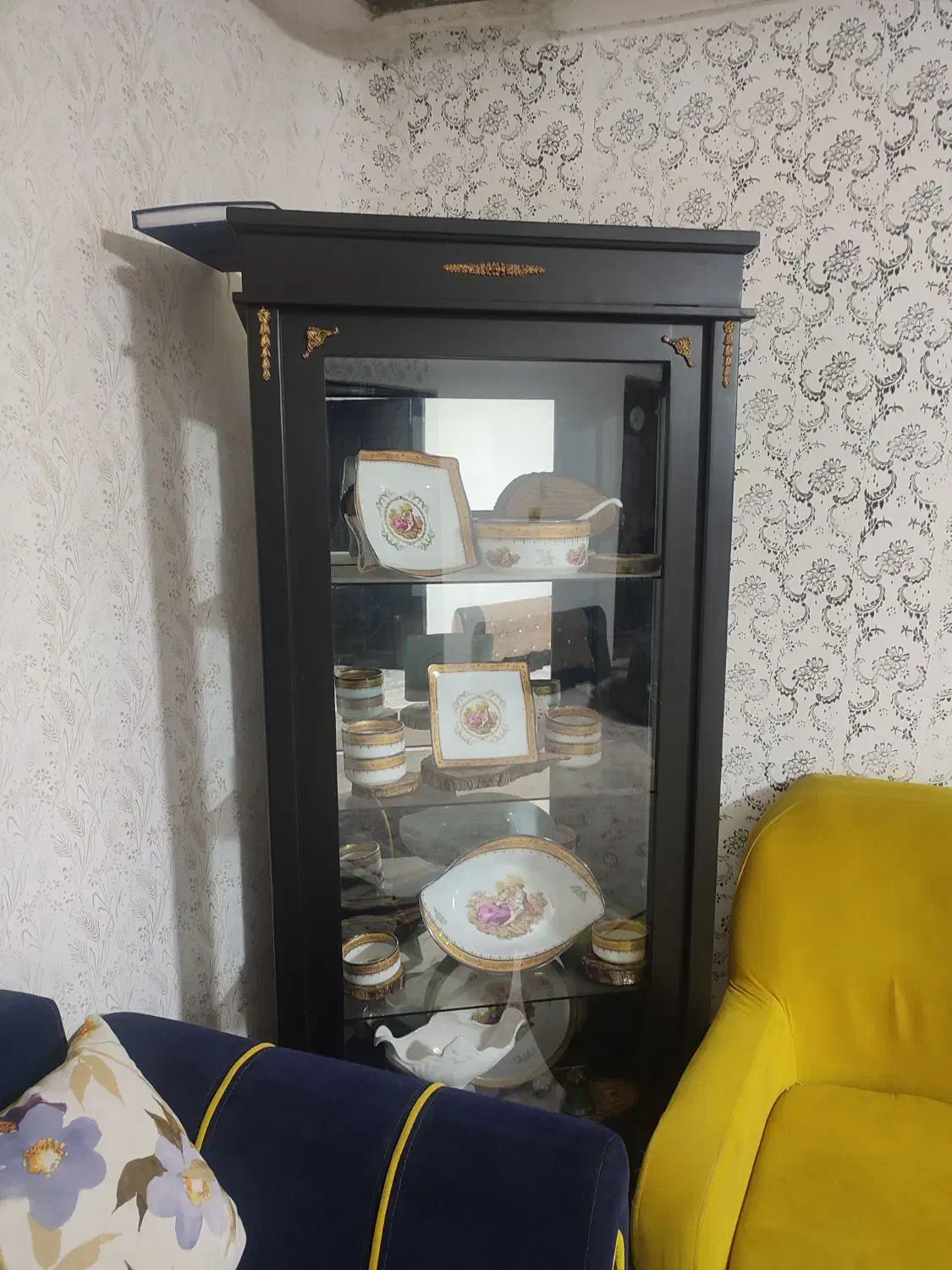 بوفه|بوفه، ویترین، کنسول|ایوان, |دیوار