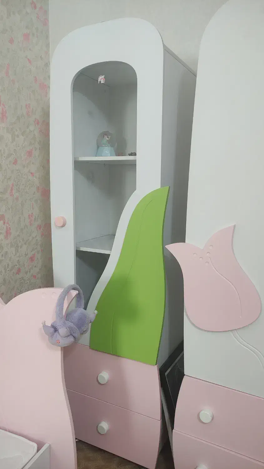 فروش فوری کمد و بوفه نوجوان و کودک سالم|اسباب و اثاث بچه|زنجان, |دیوار