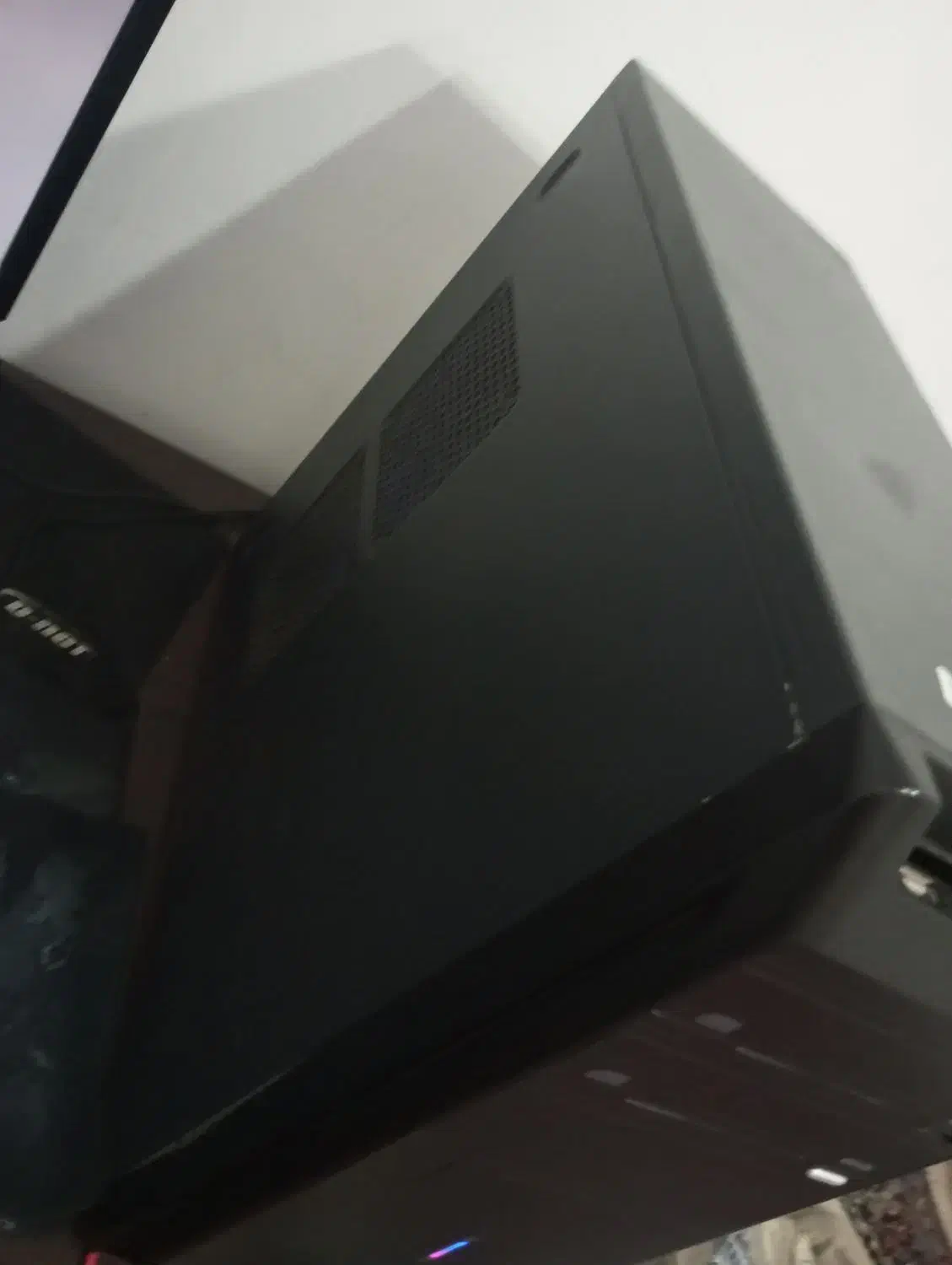 کامپیوتر|رایانه رومیزی|اندیشه, اندیشه فاز ۱|دیوار