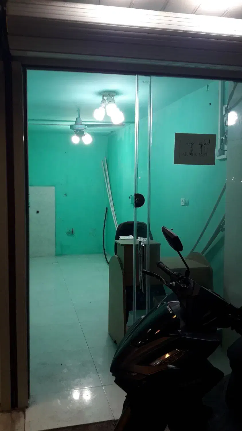 اجاره ی مغازه|اجارهٔ مغازه و غرفه|رشت, آب و برق|دیوار