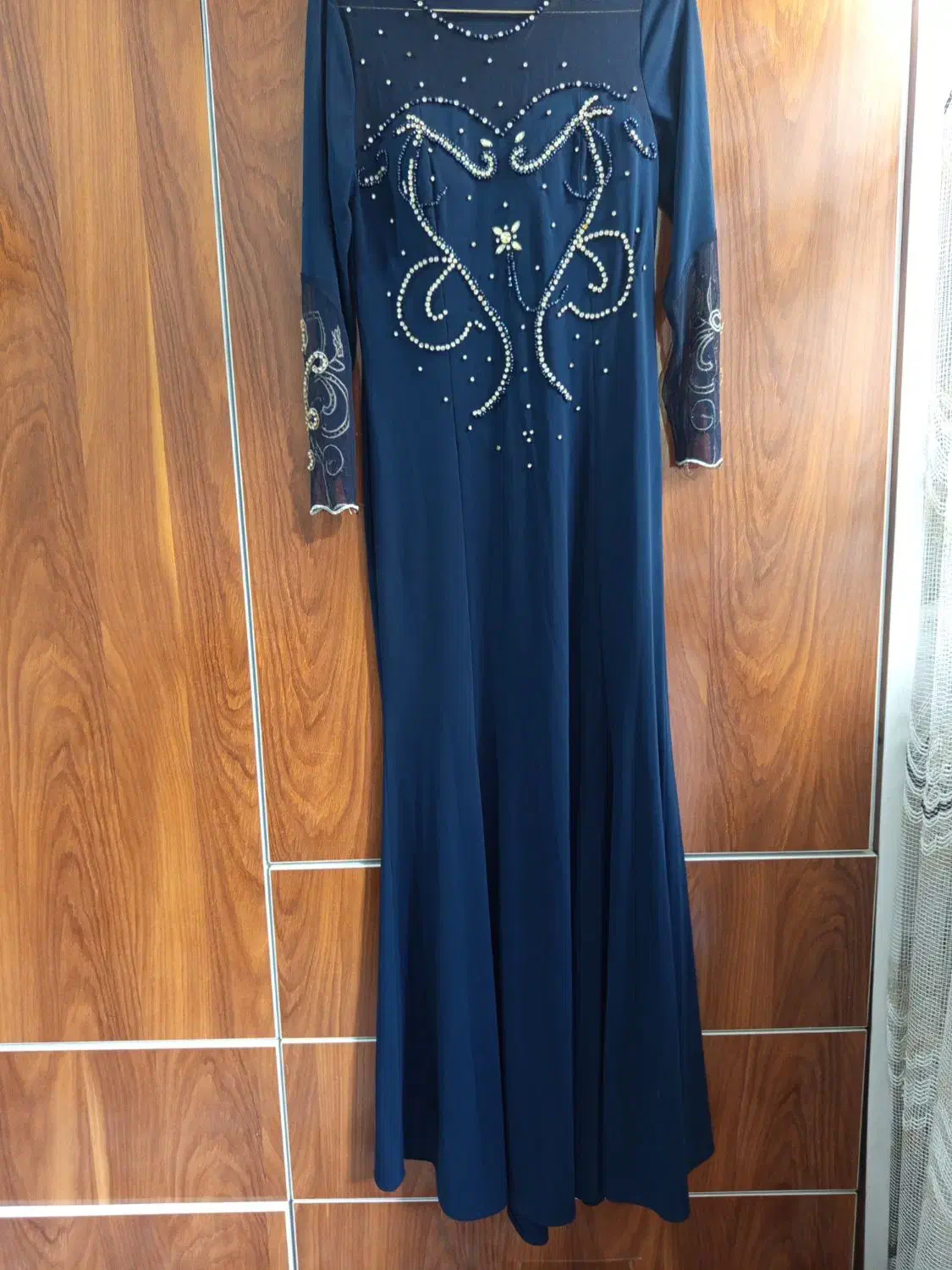 پیراهن مجلسی|لباس|پاکدشت, پاکدشت (مامازند)|دیوار