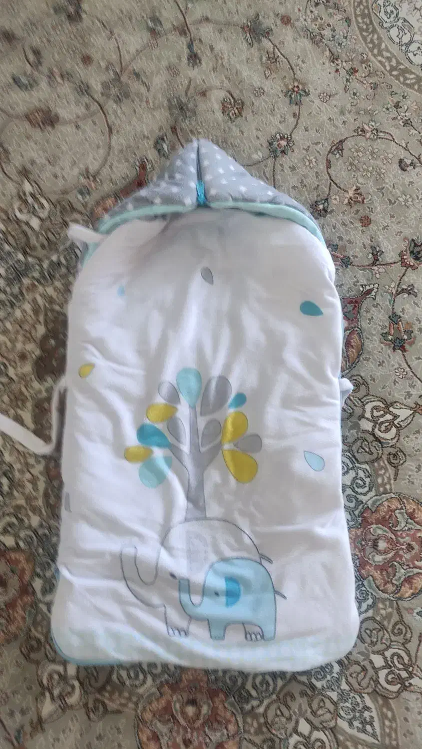 قنداق فرنگی|کفش و لباس بچه|شیراز, شهرک گلدشت حافظ‎|دیوار