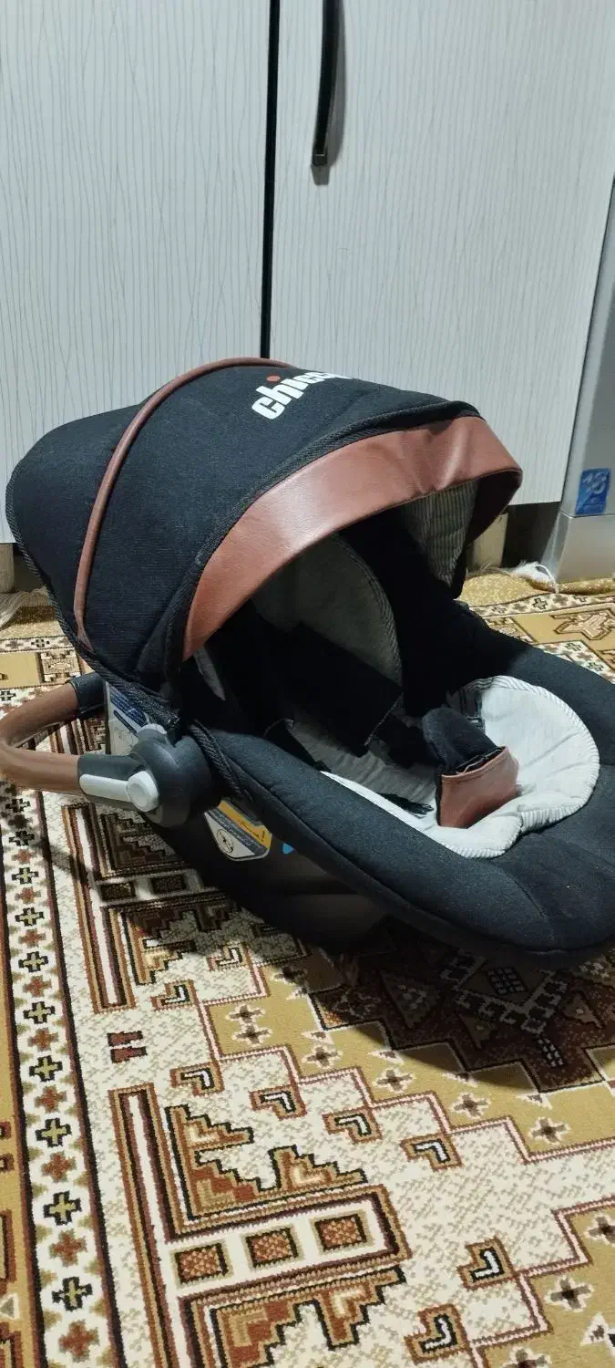 کریر|کالسکه و لوازم جانبی|لاهیجان, لیالستان|دیوار