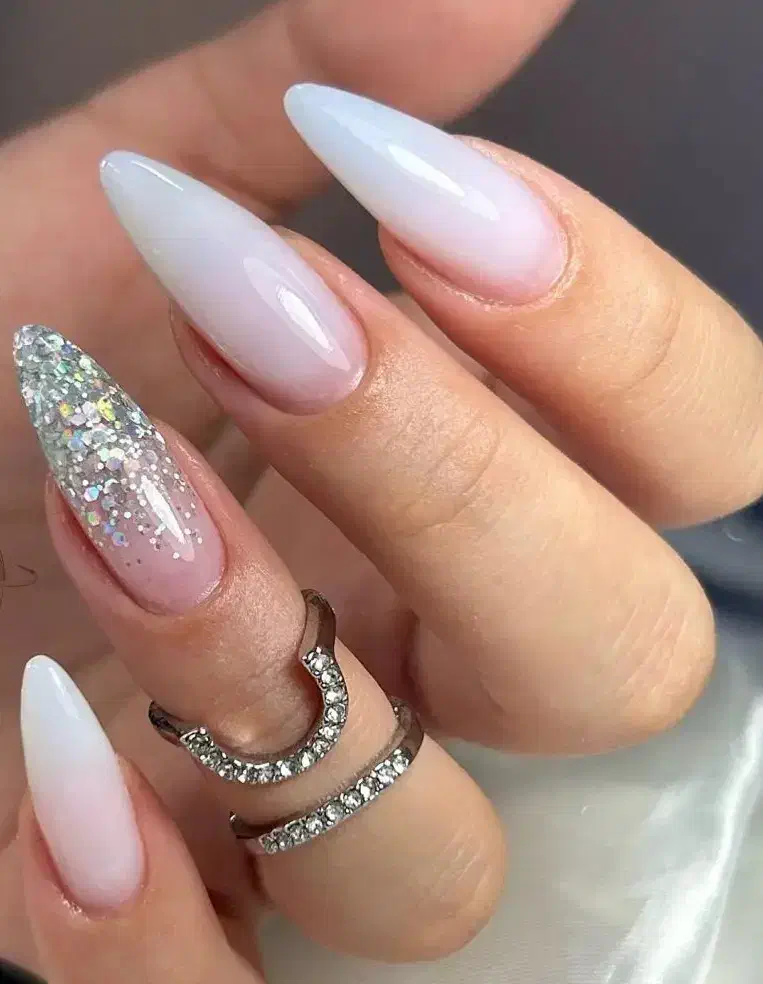 کاشت ناخن وآموزش|خدمات آرایشگری و زیبایی|ورامین, ورامین|دیوار