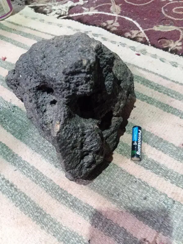 شهاب سنگ|کلکسیون اشیاء عتیقه|بیرجند, |دیوار