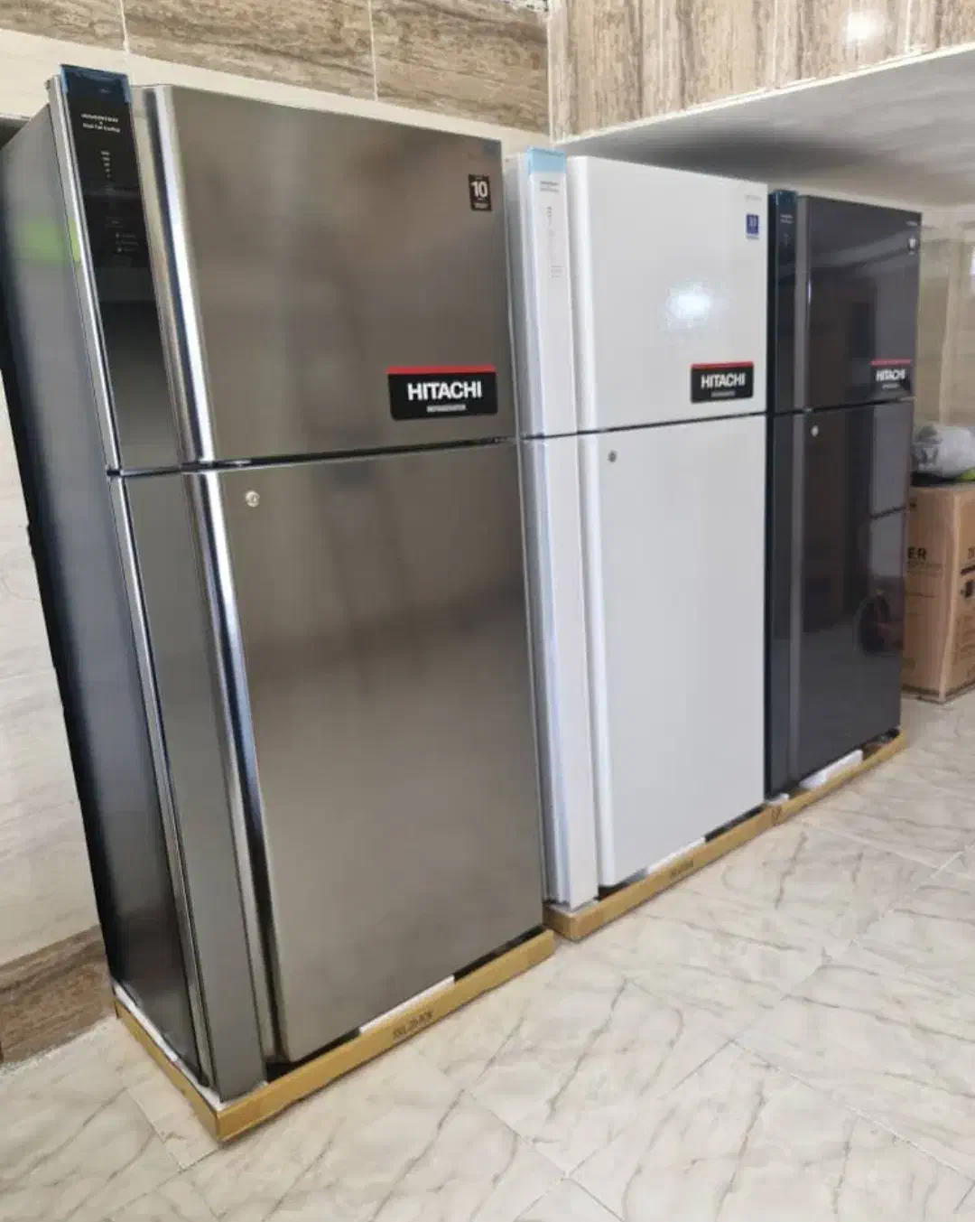 یخچال فریزر هیتاچی ژاپن 2درب فریزر بالا جدید|یخچال و فریزر|شیراز, شهرک گلستان|دیوار