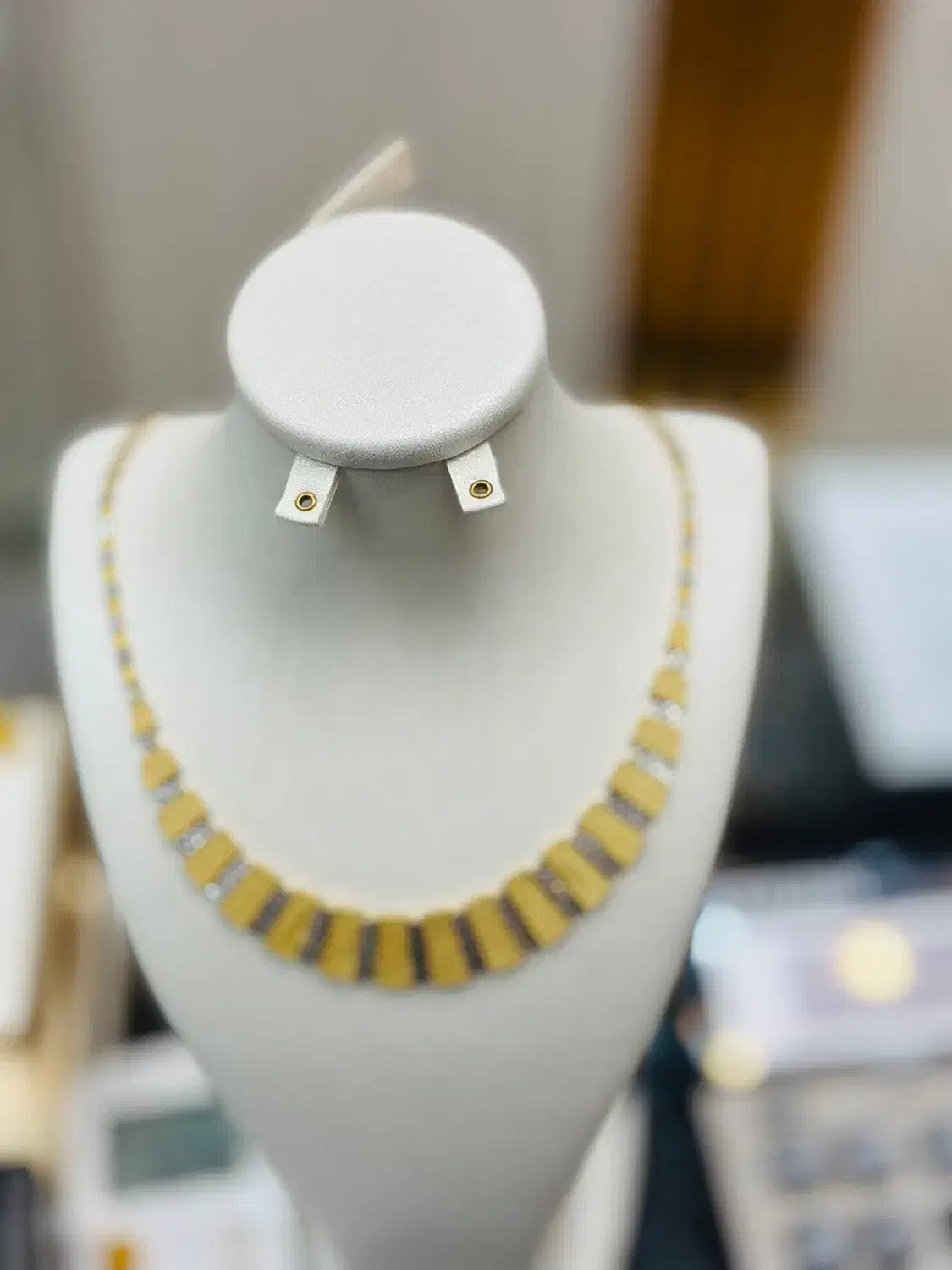 گردنی نو بدون|جواهرات|بروجرد, |دیوار