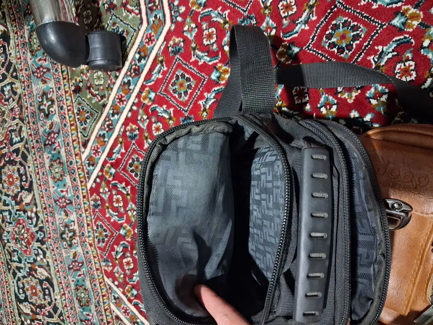 دوتاکیف چرم مصنوعی.برزنت|کیف، کفش، کمربند|زنجان, |دیوار