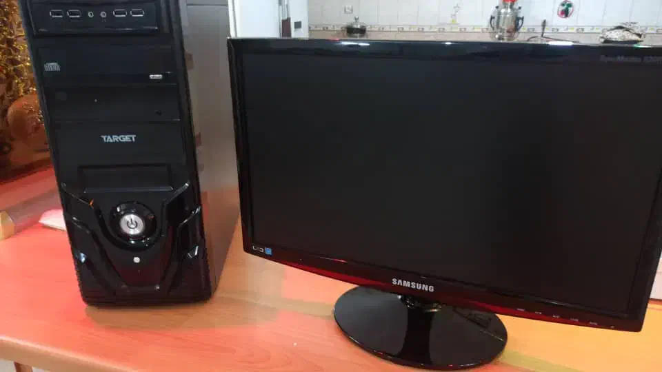 رایانه رومیزی|رایانه رومیزی|فلاورجان, |دیوار