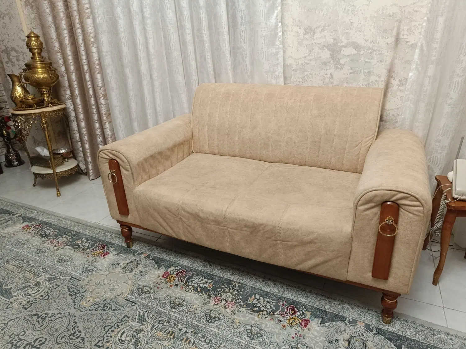 مبل|مبلمان خانگی و میز عسلی|پرند, فاز ۵|دیوار