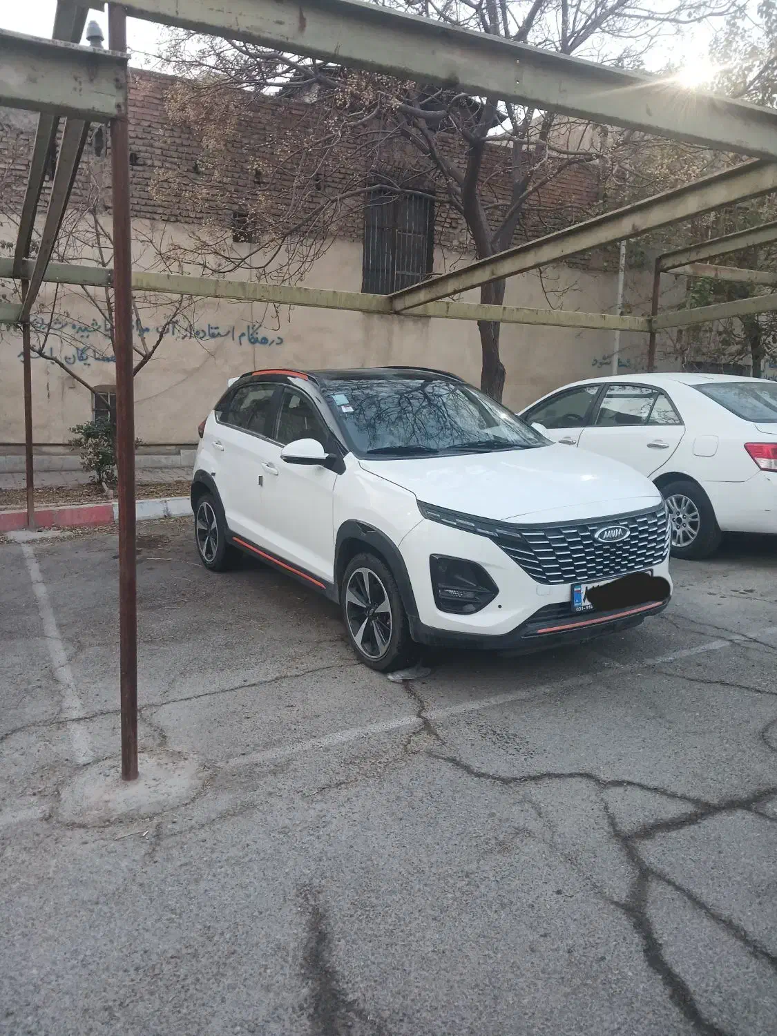 ایکس۳۳ کراس،اتومات،مدل ۱۴۰۳،سفید سقف مشکی|خودرو سواری و وانت|تهران, مقدم|دیوار