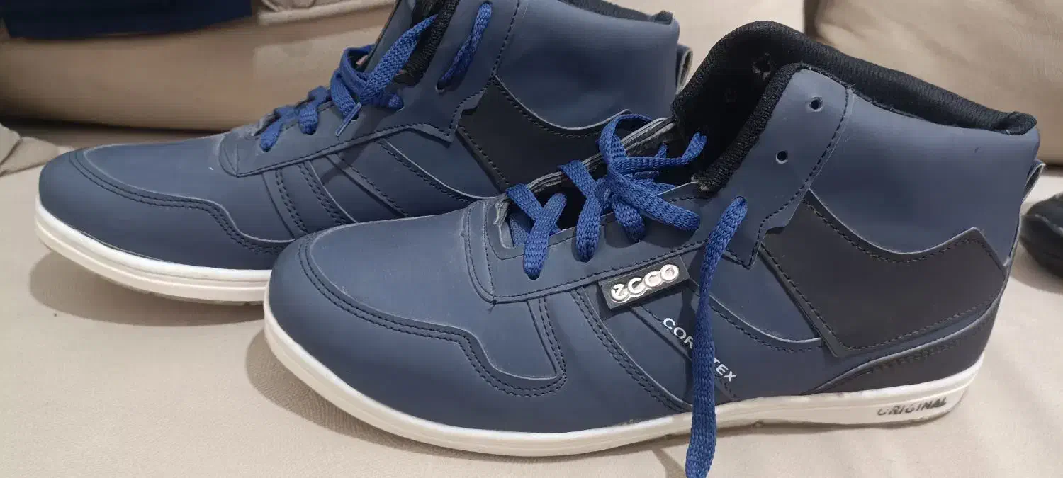 کفش سایز ۴۰ اکبند پوتین دخترانه مارک دار سایز۳سال|کیف، کفش، کمربند|مهاباد (آذربایجان غربی), |دیوار