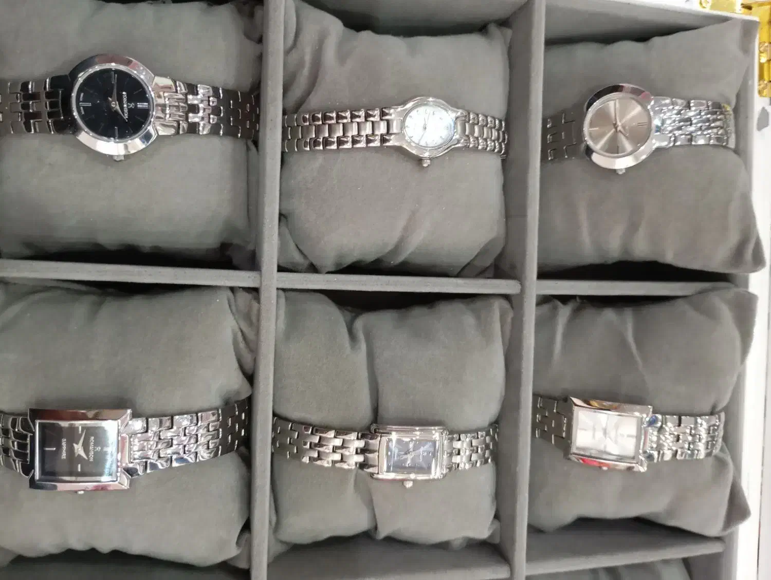 ساعت مچی قدیمی و جدید|ساعت|بومهن, |دیوار