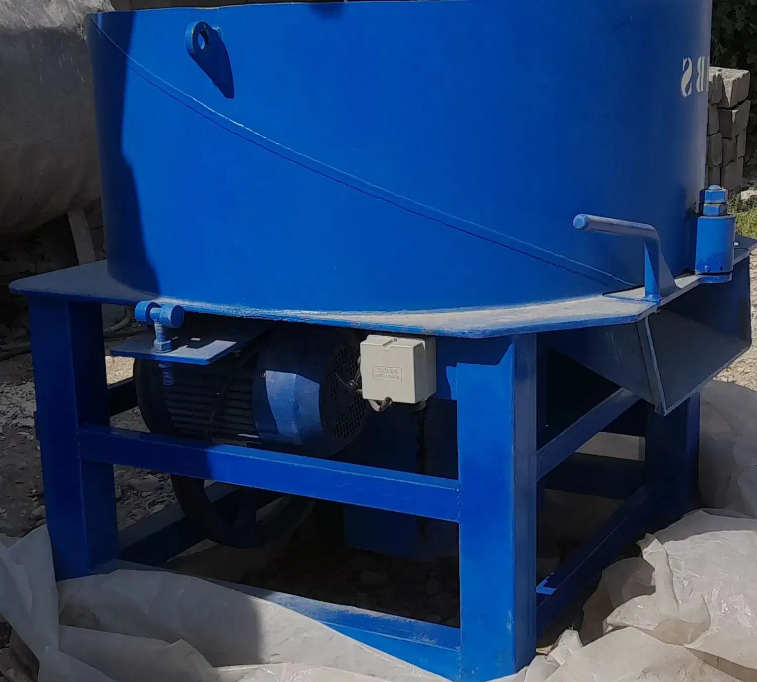 میکسر بتن دهنه ۱۲۰ ، ذخامت ورق ۱۲ میل|ماشین‌آلات صنعتی|صفادشت, |دیوار