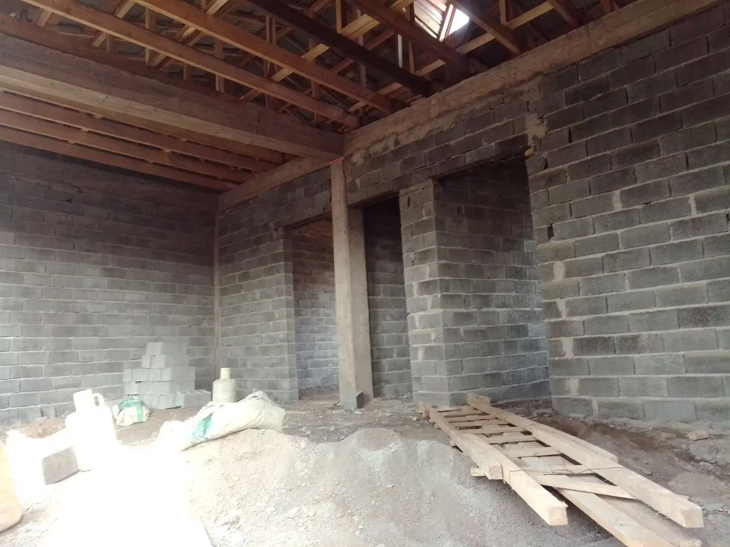 فروش ویلا نیمه کاره|فروش خانه و ویلا|آستانه اشرفیه, |دیوار