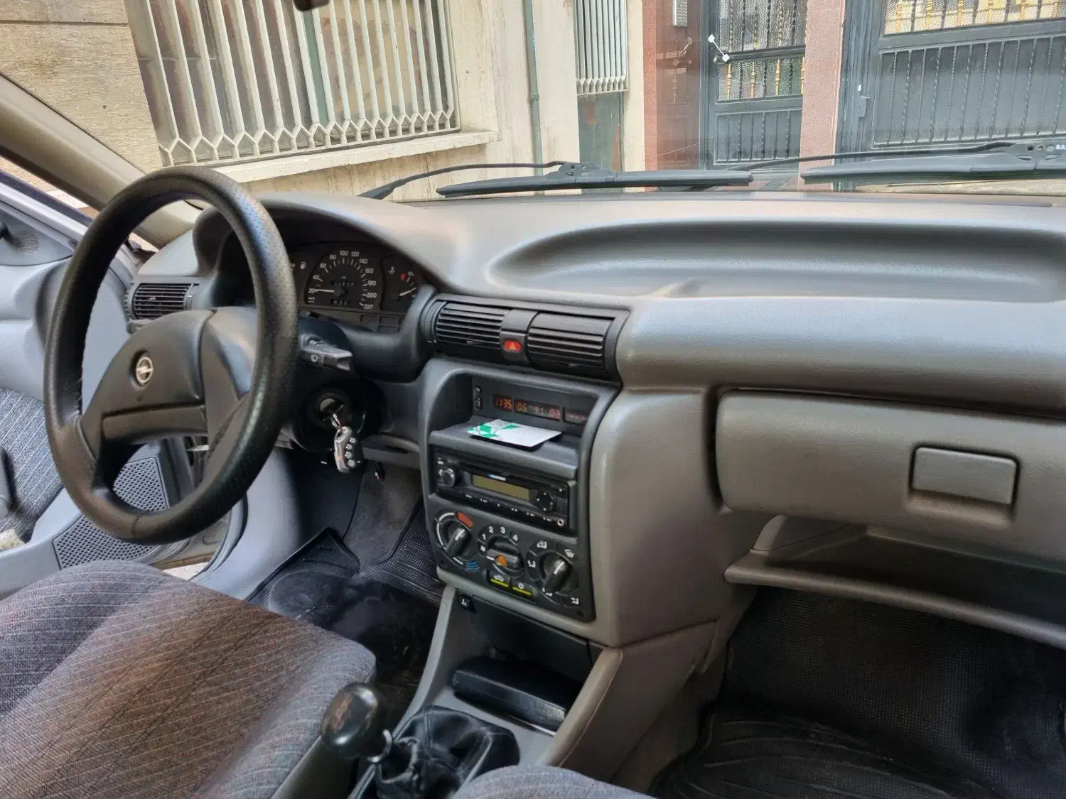 اپل آسترا ۱۹۹۴|خودرو سواری و وانت|تهران, بهارستان|دیوار